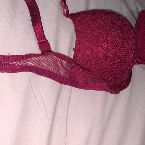 Victoria Secret Pushup Bra - Picture 3 of 3